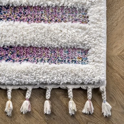 NuLOOM Bristol High-Low Geometric Tassel Area Rug 4 NuLOOM Bristol High-Low Geometric Tassel Area Rug - Image 4