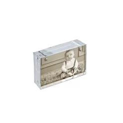 Azar Displays Clear Acrylic Magnetic Photo Frame Block 4.5" X 3" Vertical/Horizontal