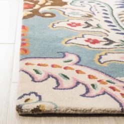 Harvey Medallion Area Rug - Safavieh