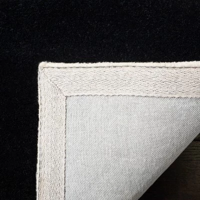 Penny Quatrefoil Design Tufted Accent Rug - Safavieh 4 Penny Quatrefoil Design Tufted Accent Rug - Safavieh - Image 4