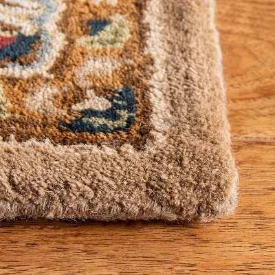 Beige Medallion Tufted Accent Rug 2'x3' - Safavieh 1 Beige Medallion Tufted Accent Rug 2'x3' - Safavieh