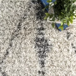 NuLOOM Selah Geometric Shag Area Rug 12 NuLOOM Selah Geometric Shag Area Rug -Northlight Store GUEST f99be709 74f6 4237 a373 eed21fb47721